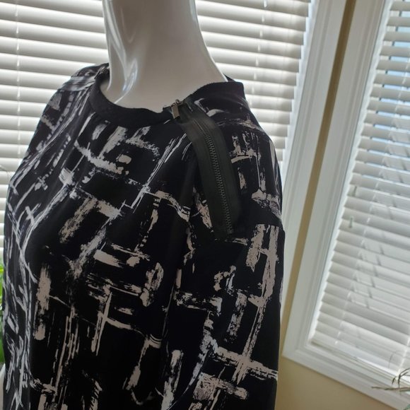 Kenneth Cole Reaction Top Plus Size - Picture 4 of 6